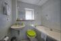 bathroom en suite with spa bath